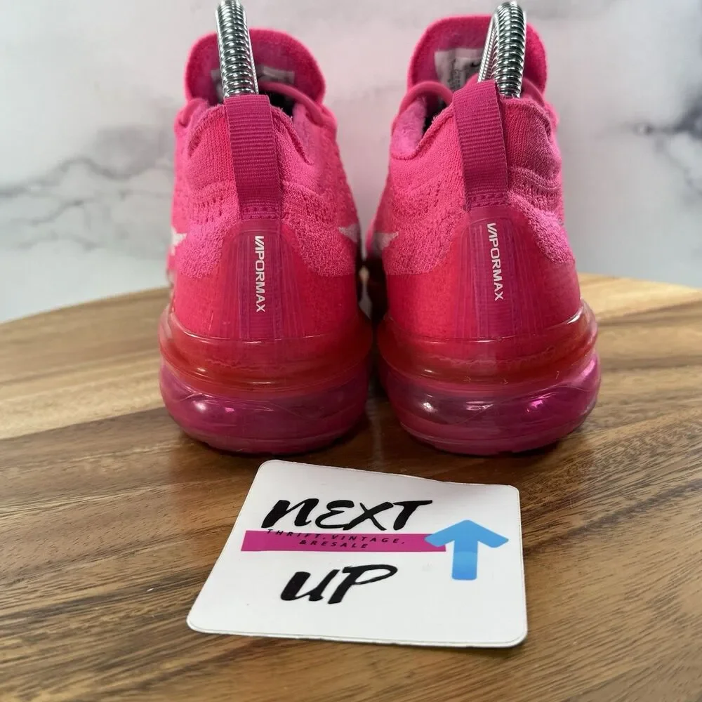 Womens size 7-Nike Air Vapormax 2023 Flyknit Hyper Pink Sneakers DV6840-601